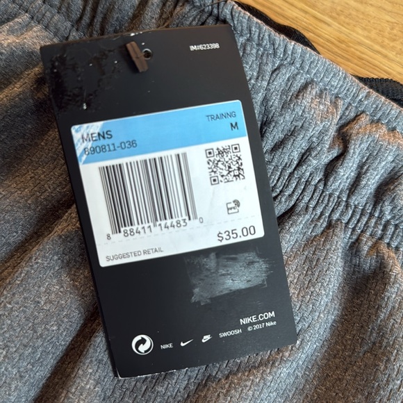 Nike Dri-fit Training Shorts in Gunsmoke Gray size medium - Picture 6 of 9